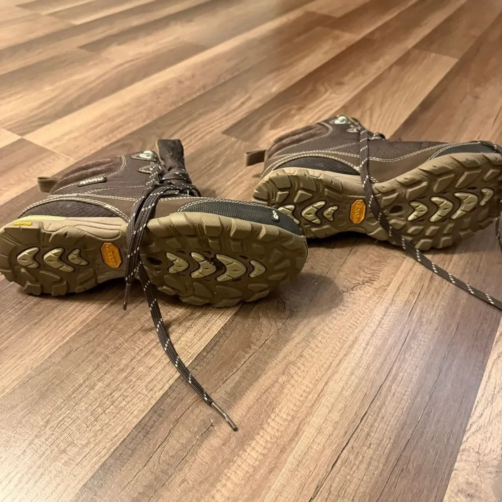 Ahnu by Teva Sugarpine Women’s Dark Brown Waterproof Hiking Boots 6.5